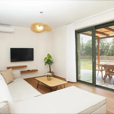 Anagallis Lefkada City