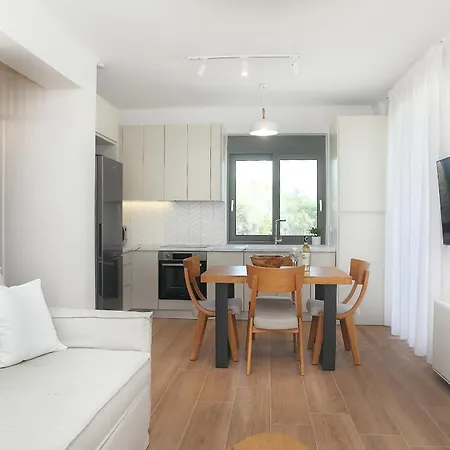 Anagallis Lefkada City