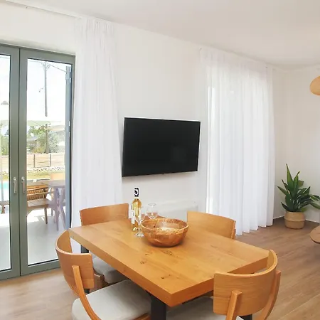 Anagallis Villa *